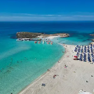 Vassos Nissi & Hotel Ayia Napa